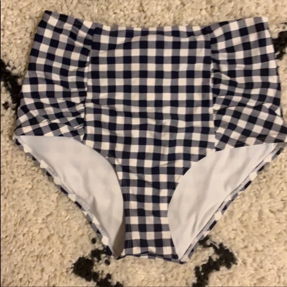 NWOT. High-wasted vintage style bikini - Picture 3 of 6